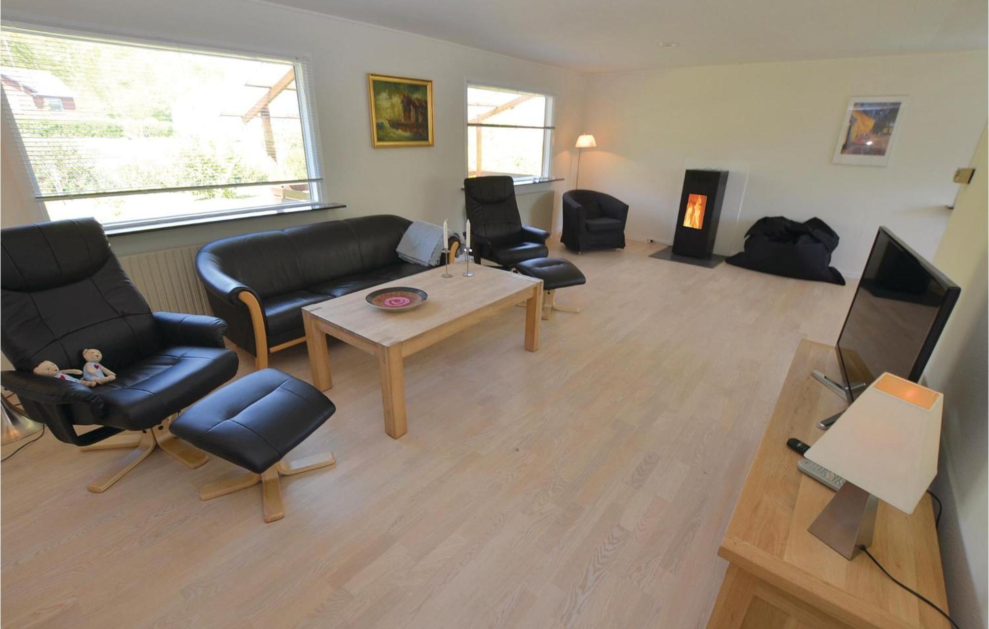 Stunning Home In Augustenborg With Kitchen Zewnętrze zdjęcie